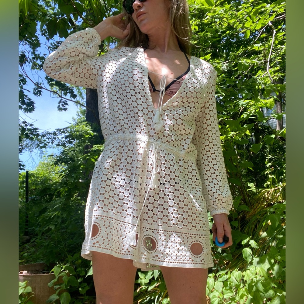 KISUII Alma Cotton Lace Romper Cover-Up Sz M Brand new!